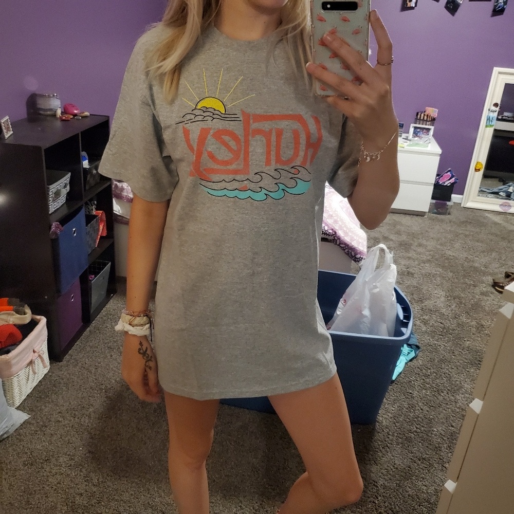 Hurley tee